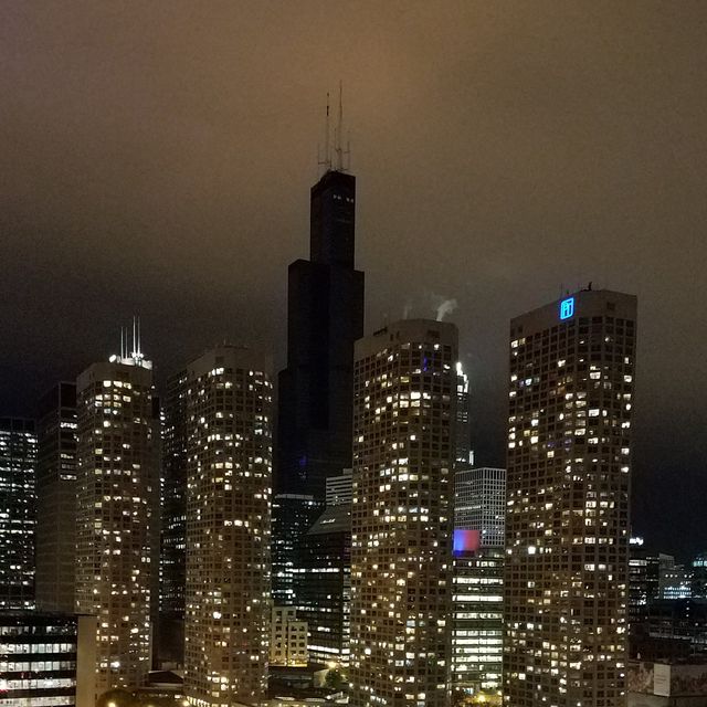 chicago's sears tower without power