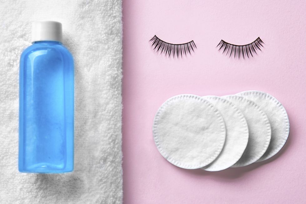 Eyelashes and Makeup Remover