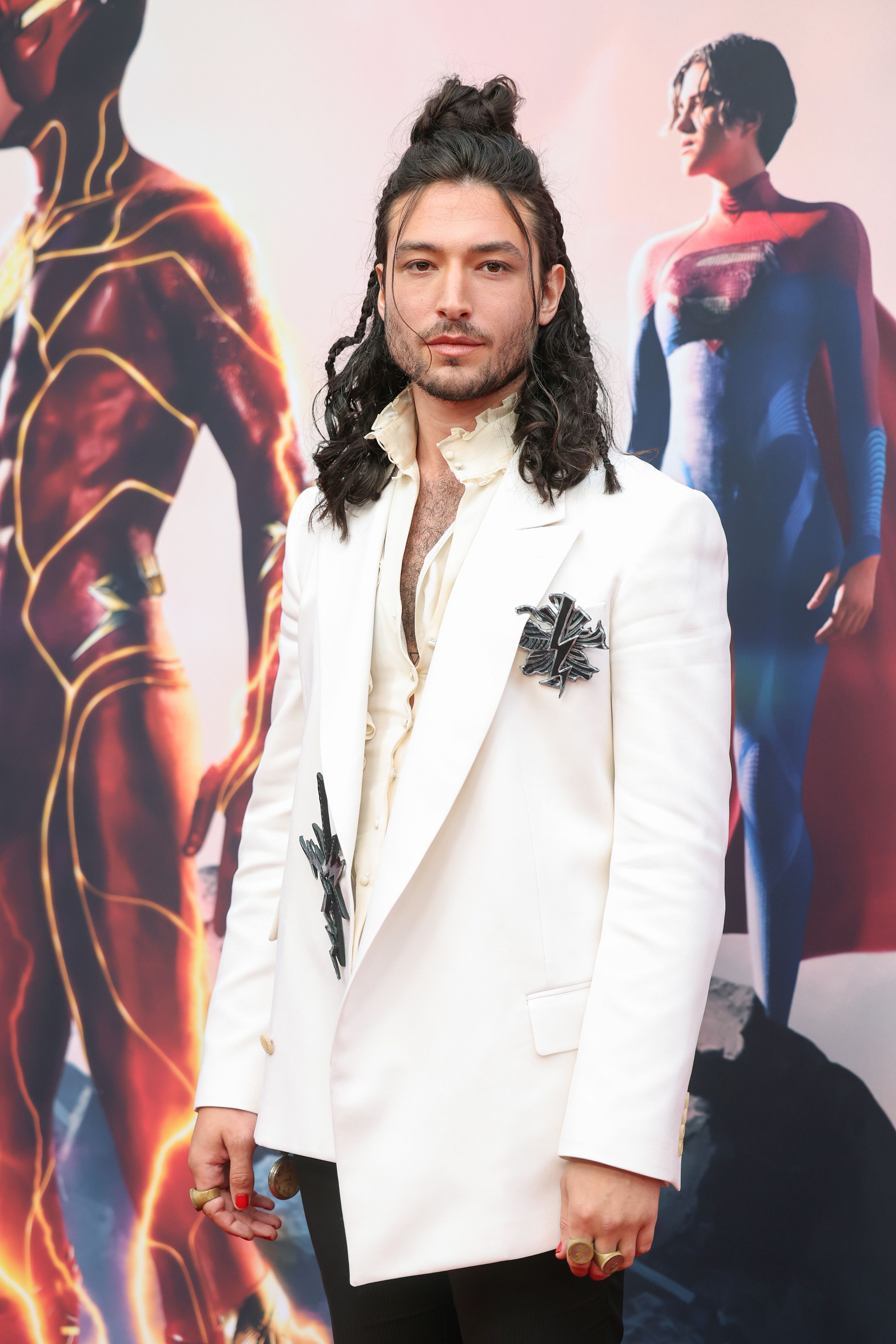 元イケメン俳優の現在の姿に衝撃。エズラ・ミラー、激変