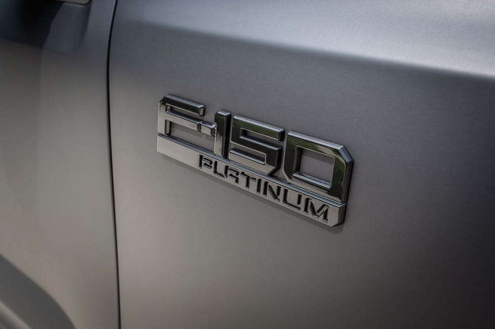 2024 Ford F-150 Lightning Platinum Black 2024 ford f150 lightning platinum black