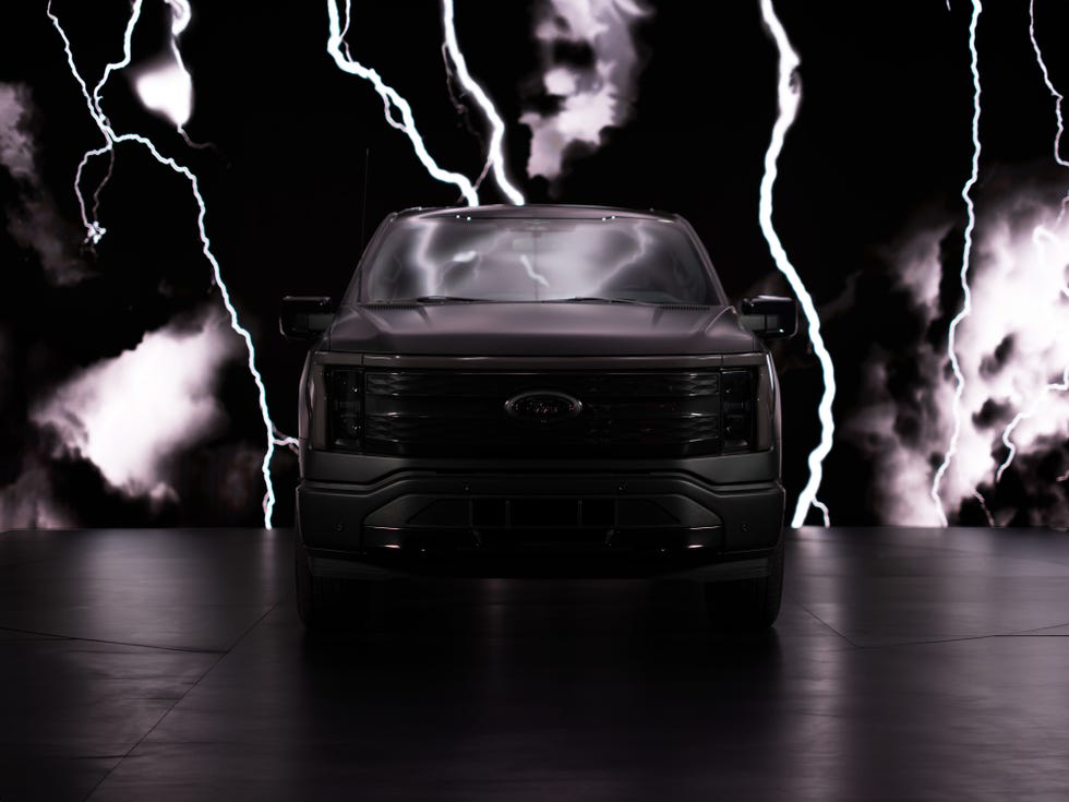 2024 Ford F-150 Lightning Platinum Black 2024 ford f150 lightning platinum black