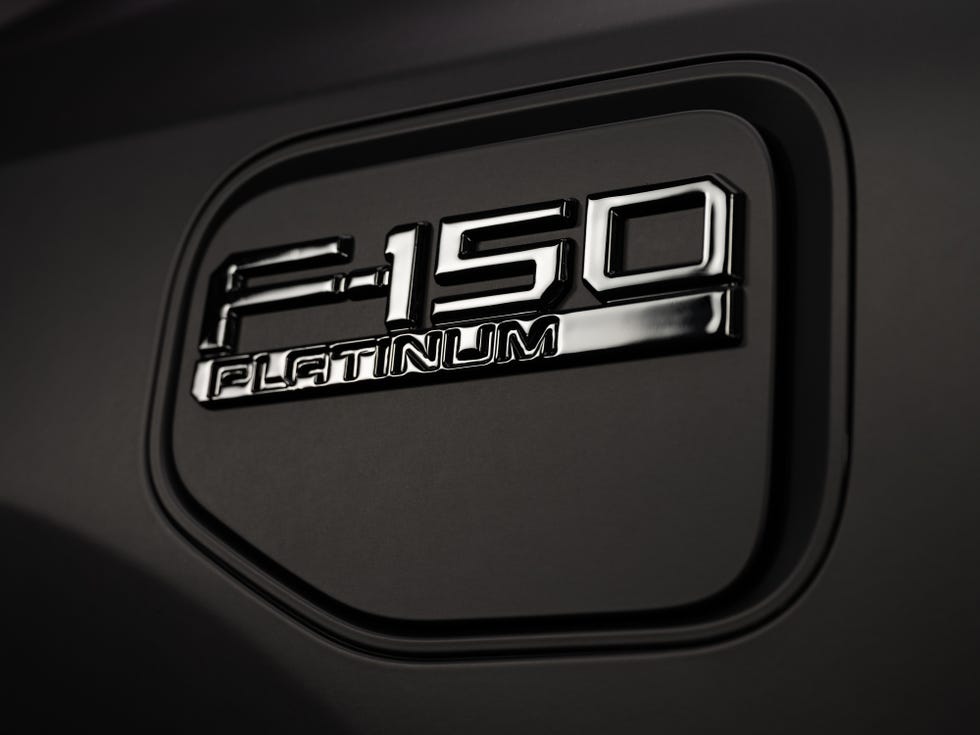 2024 ford f150 lightning platinum black