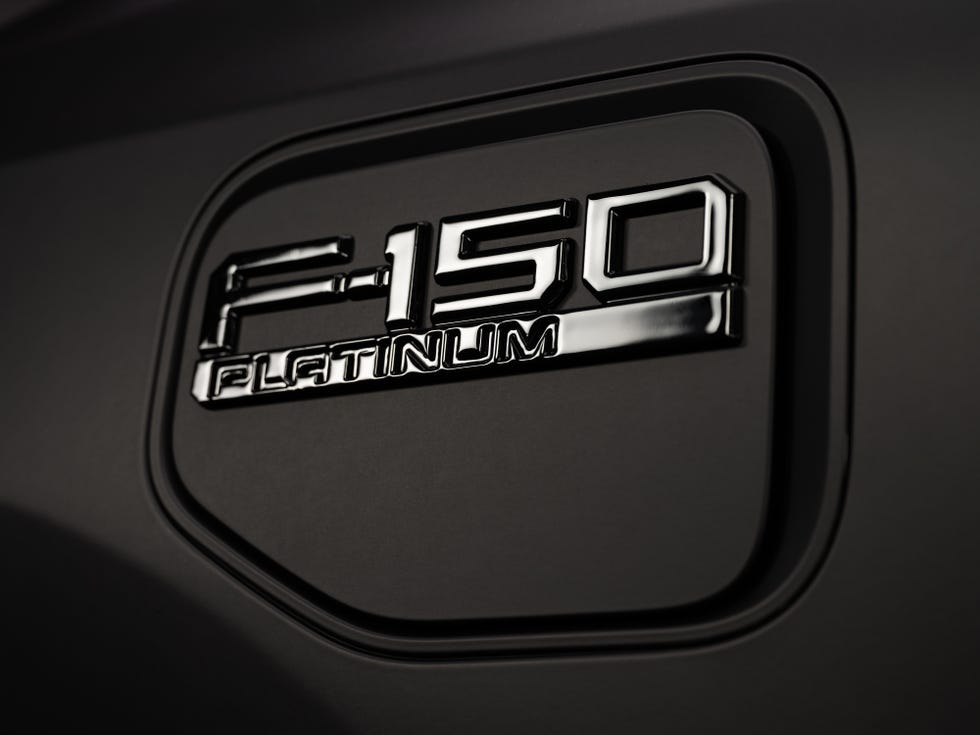 2024 Ford F-150 Lightning Platinum Black 2024 ford f150 lightning platinum black