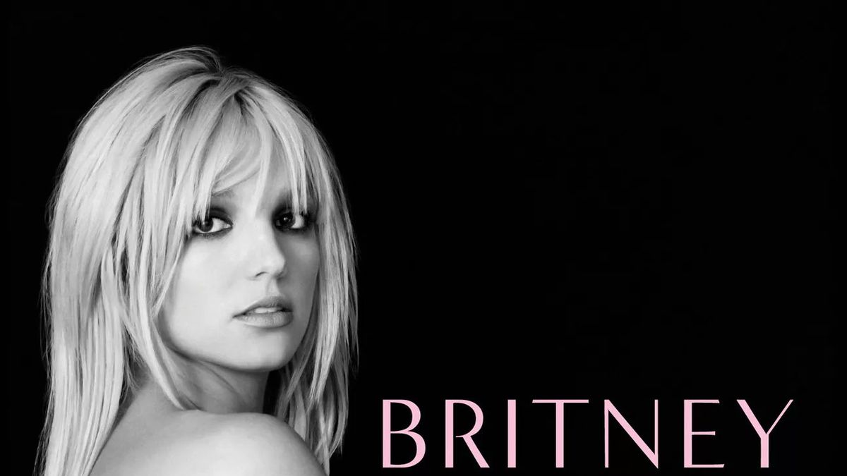 preview for 21 of Britney Spears’ Amazing Stage Outfits Through The Years