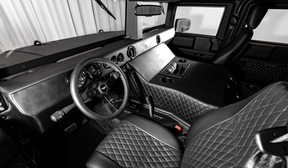 Land vehicle, Vehicle, Car, Steering wheel, Off-road vehicle, Center console, Land rover defender, 