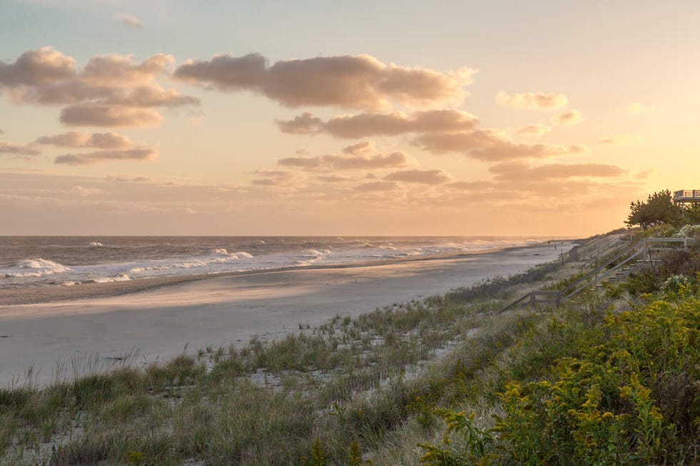 Elie Tahari Hamptons House - Fashion Designer Elie Tahari Lists ...