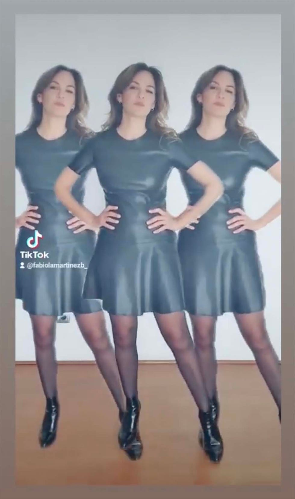 fabiola martinez con vestido de cuero