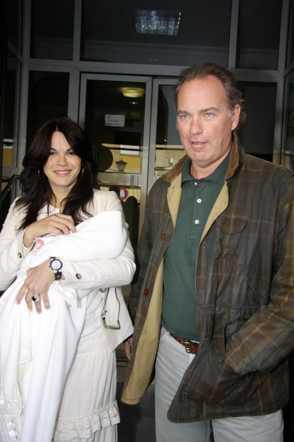 bertin osborne y fabiola martnez con su hijo carlos en 2008 tras su nacimiento