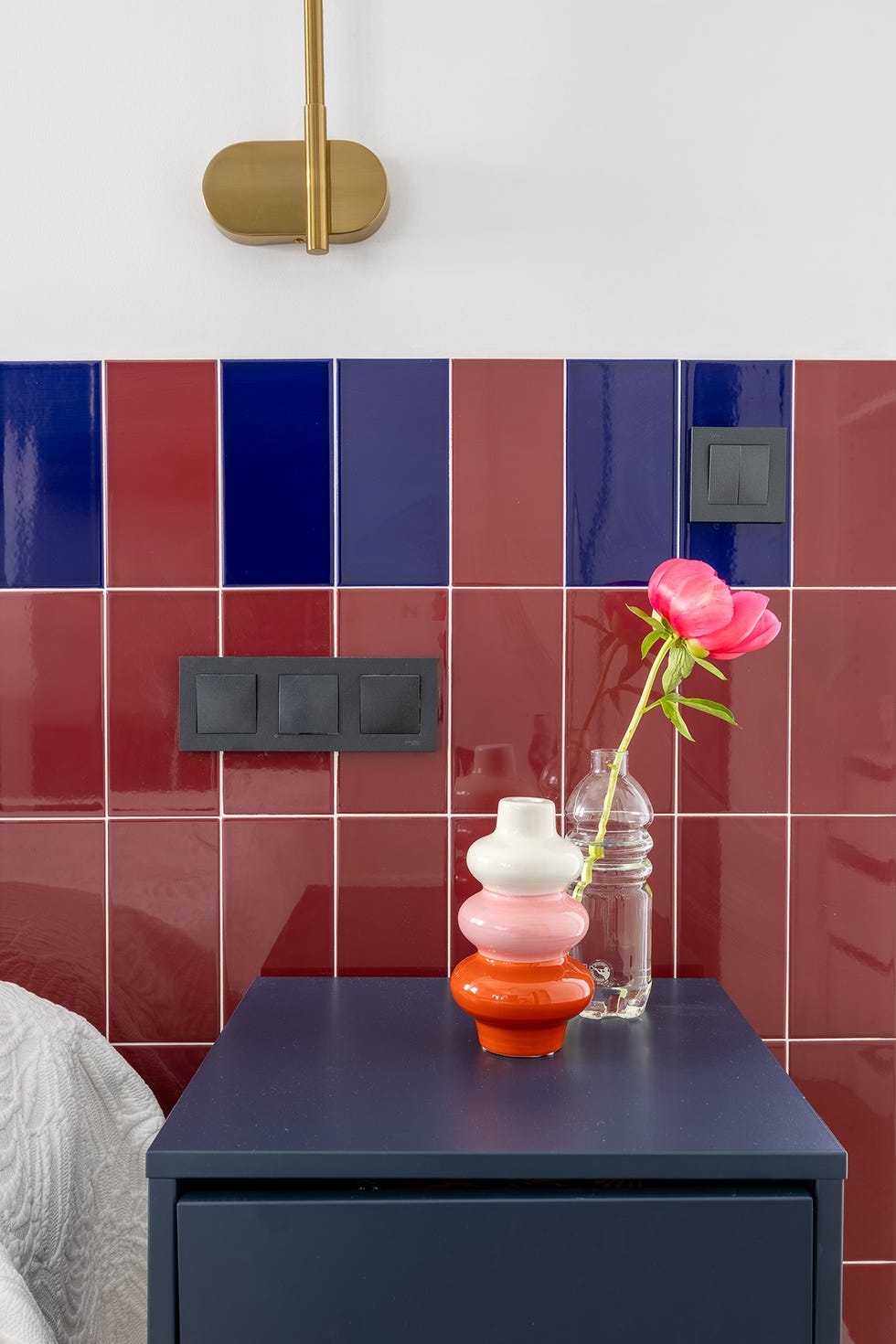 la reforma de una casa con terraza en madrid para la actriz ana villa con un diseño divertido de fabuloso estudio