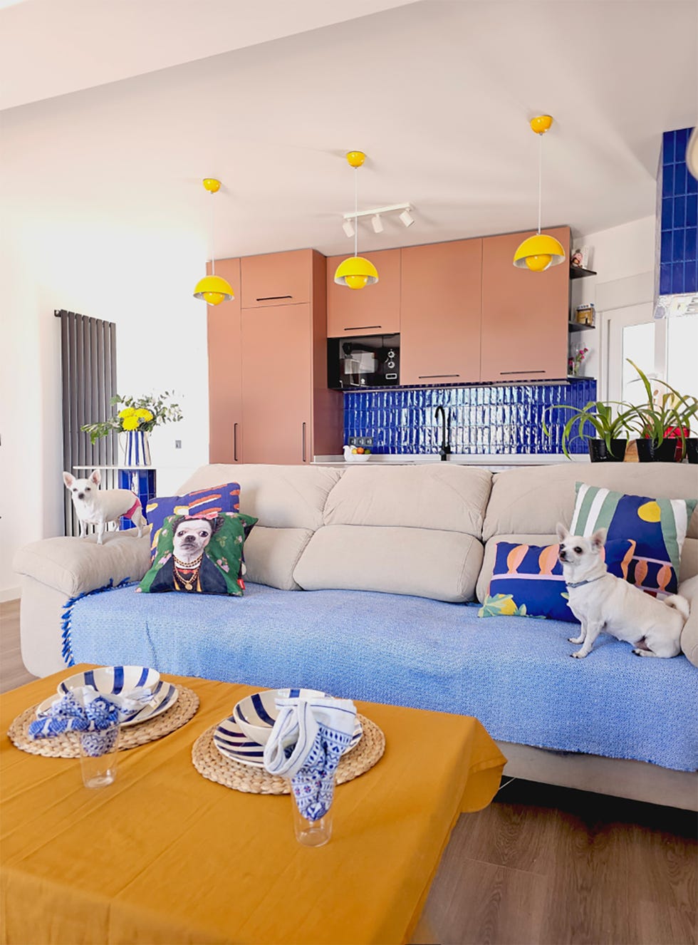 la reforma de una casa con terraza en madrid para la actriz ana villa con un diseño divertido de fabuloso estudio