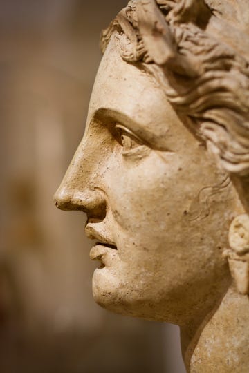 face of a ancient roman woman