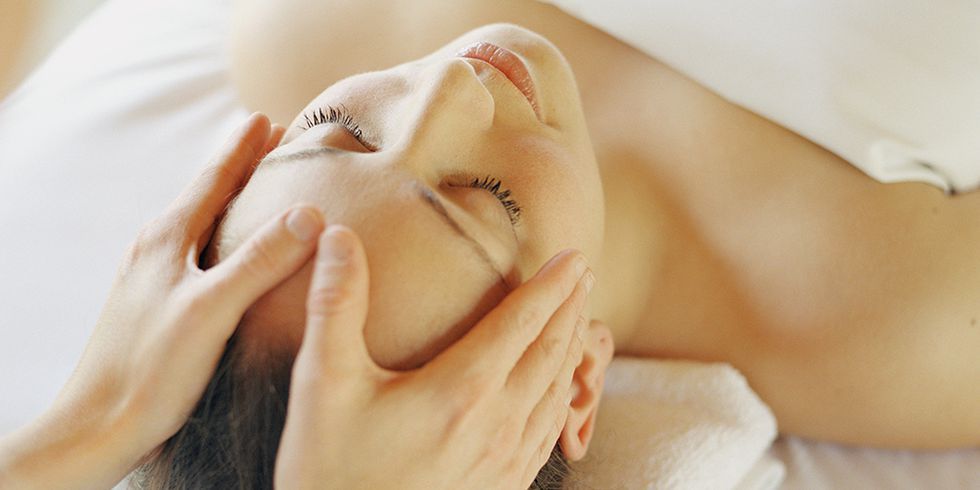 Face Massage How To Do Face Massage At Home By Facialist Nichola Joss