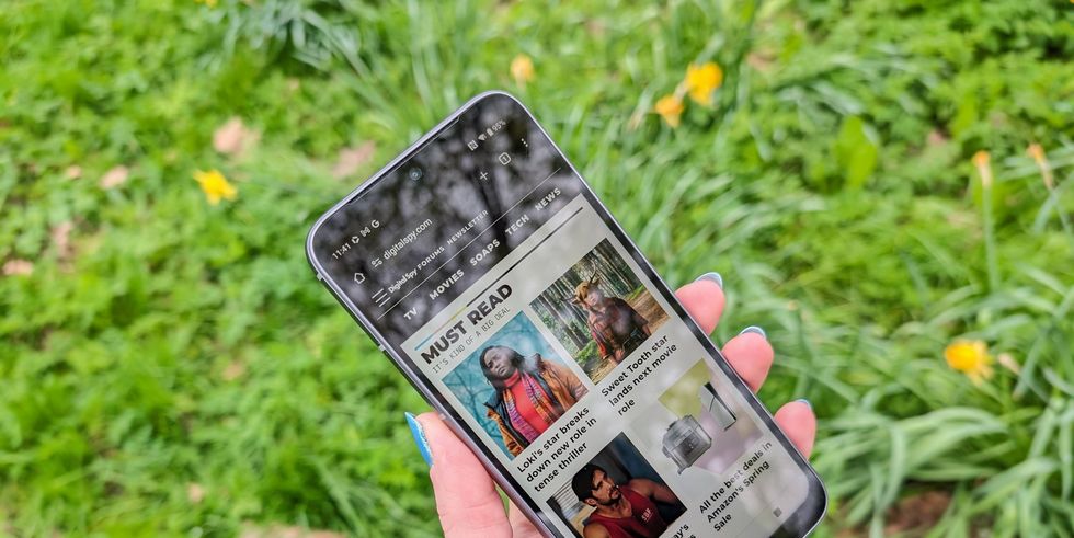 fairphone 4 with digital spy latest articles on the screen