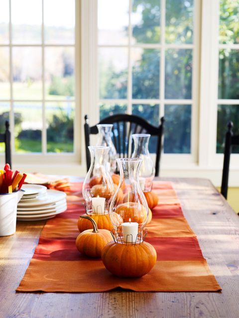 30 Elegant Fall Centerpieces To Perfect Your Dining Table