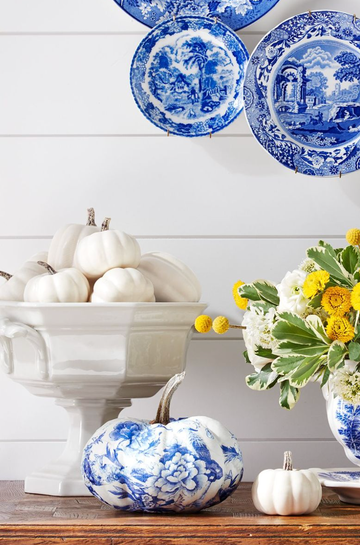 fall centerpieces floral pumpkin