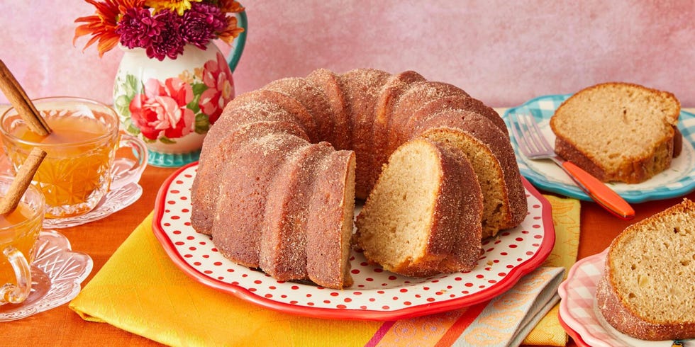 apple cider doughnut cake fall dessert