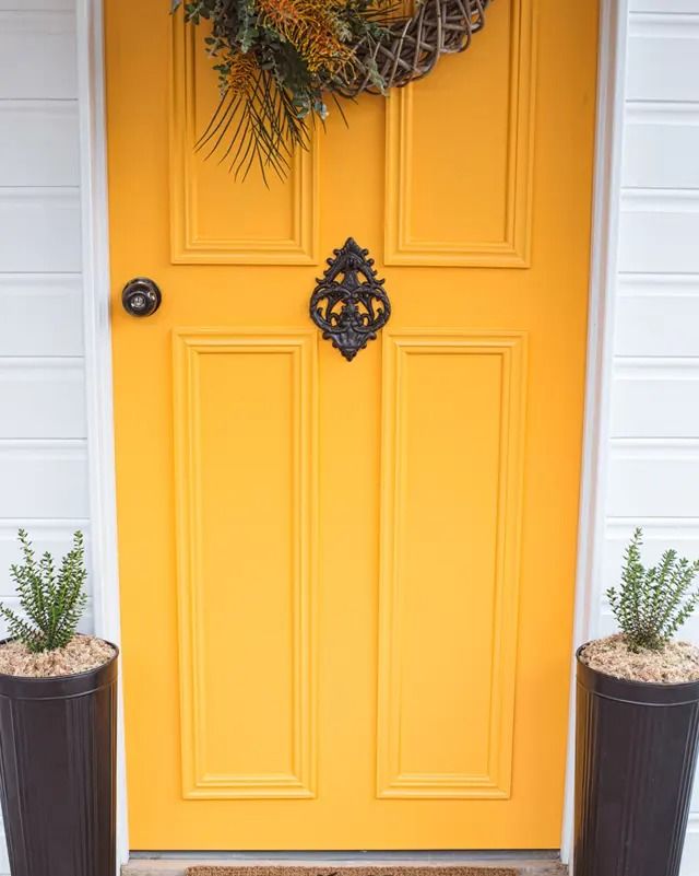 35 Best Fall Door Decorations - Fall Decor Ideas for Doors