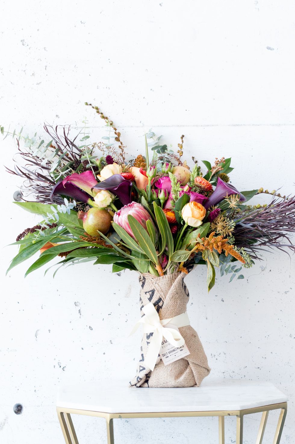 17 Gorgeous Fall Flower Arrangements and Bouquets That'll Dress Up Your Home
