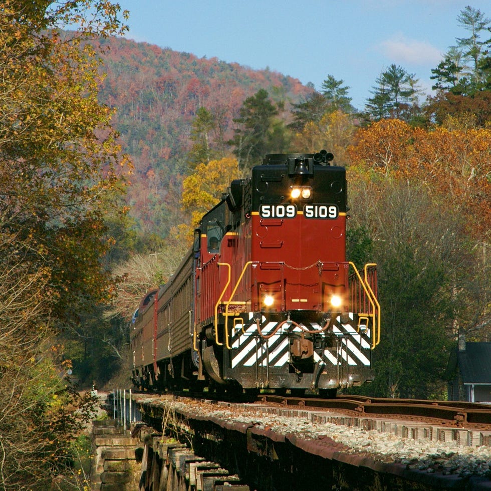 fall foliage train rides tennessee valley railroad