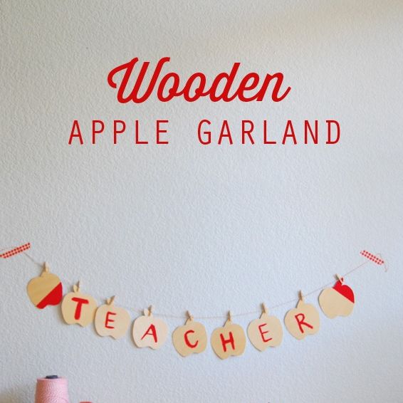 fall garlands wooden apples