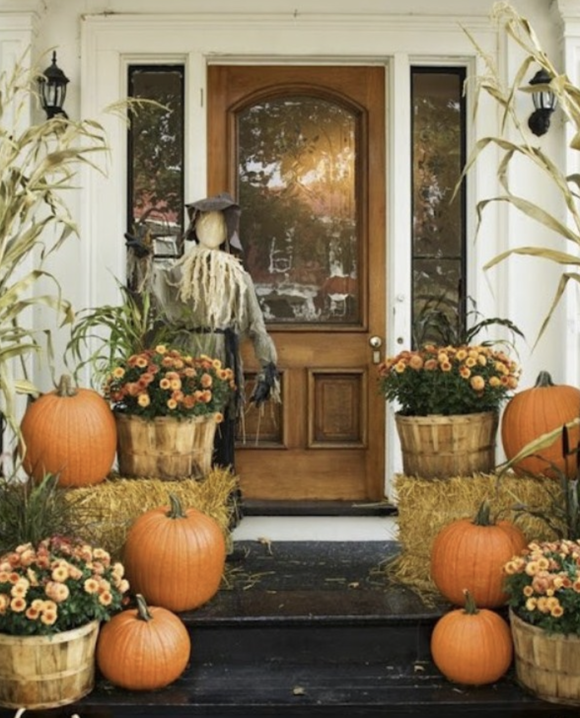Pretty Autumn Front Porch Decorations
