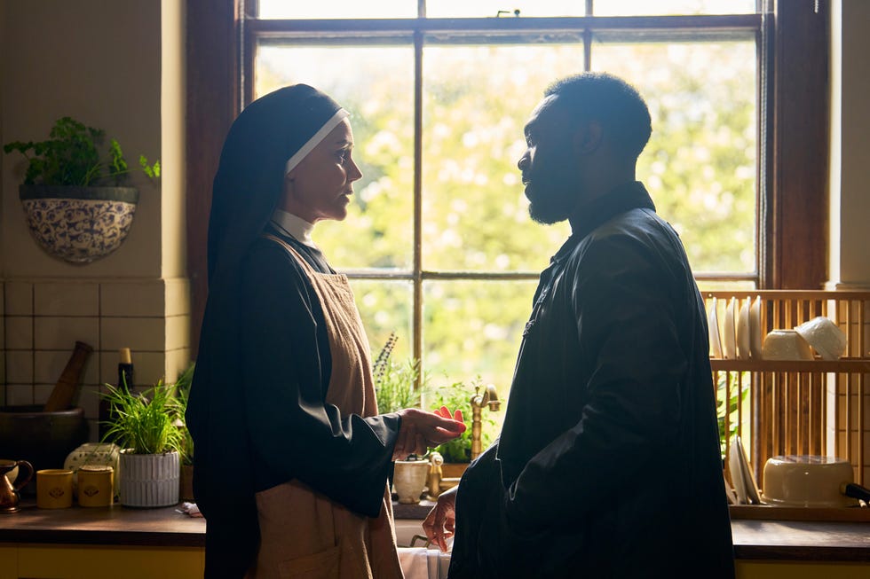 keeley hawes, paapa essiedu, falling