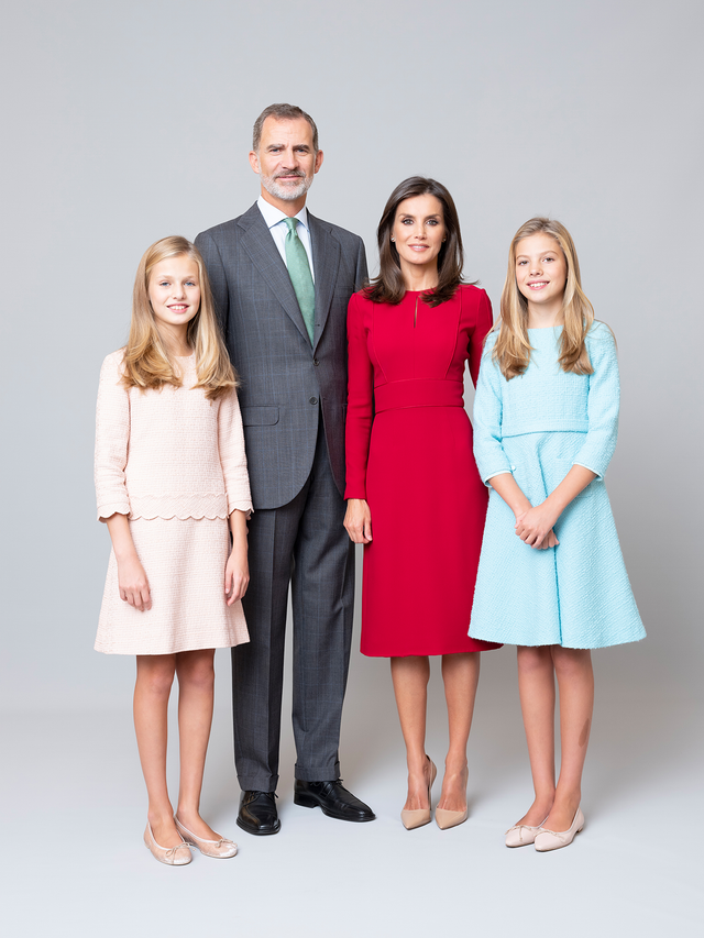 posado oficial familia real al completo 2020