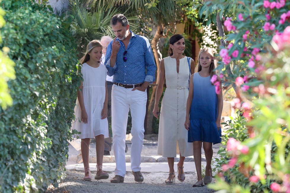 familia real visita cultural mallorca casa museo son marroig