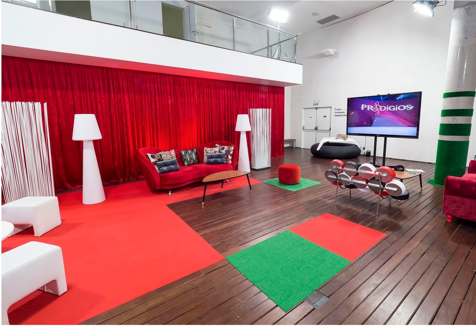 La sala de espera de familiares de 'Prodigios'