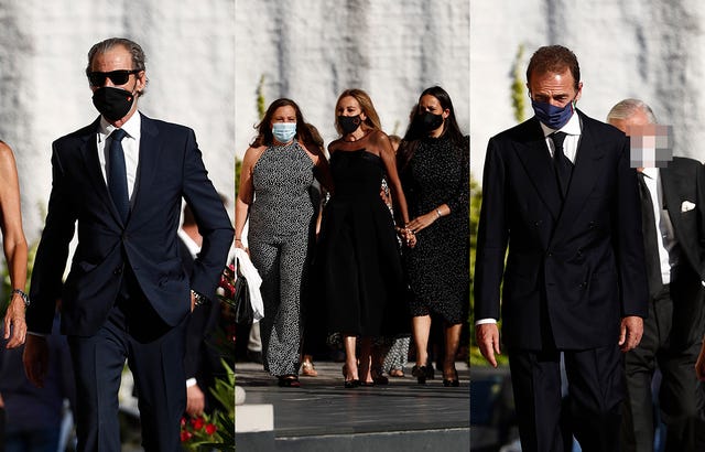 ana obregón, su hermana, carolina monje, javier garcía obregón y alessandro lequio en el funeral de aless lequio