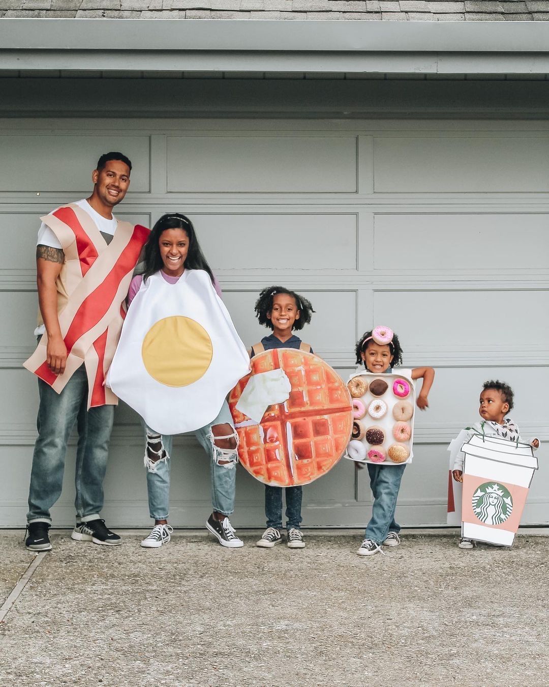 42 Fun And Easy Family Halloween Costume Ideas For 2023