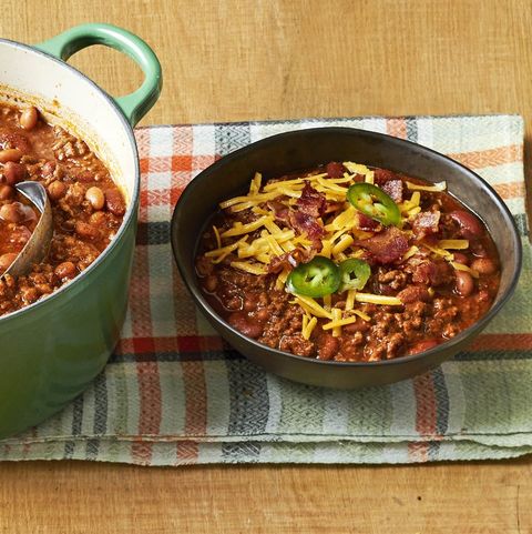beef and bean chili with jalapenos