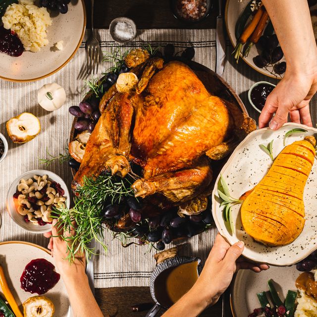 17 Best Thanksgiving Dinnerware: Shop Our Stylish Picks