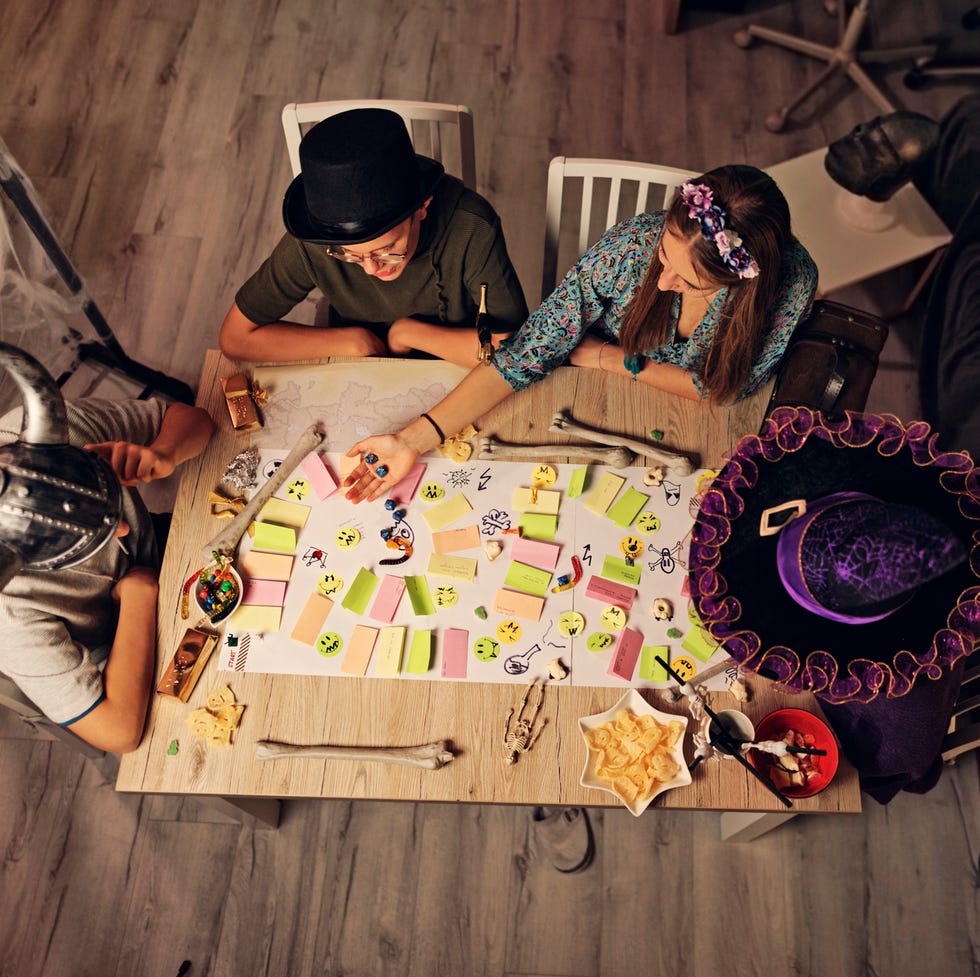 30 Fun Halloween Activities for Entertaining Kids and Adults