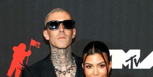 fans are calling travis barker out for the 'weird' thing he did to get close to kourtney kardashian