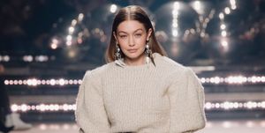 fans are confused about gigi hadid's bathroom