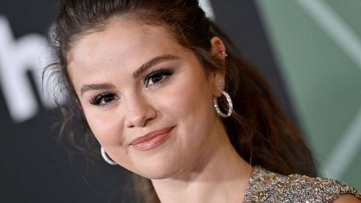Selena Gomez shares viral TikTok clip showing her 'real stomach'