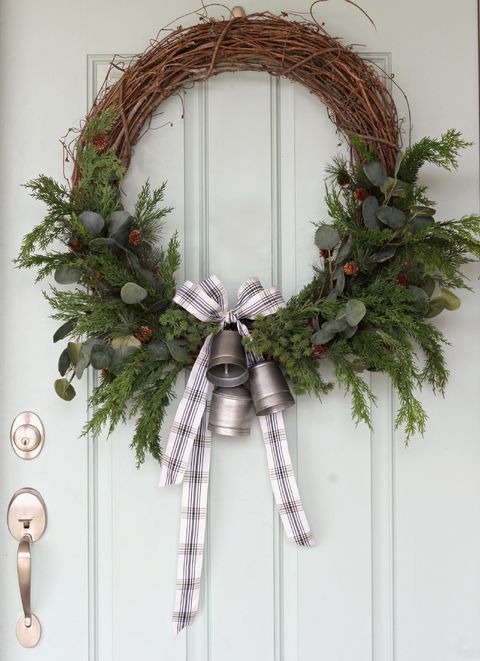 farmhouse christmas decorations wreath