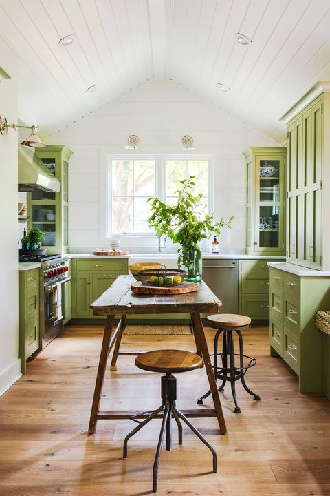 farmhouse decor - green kitchen