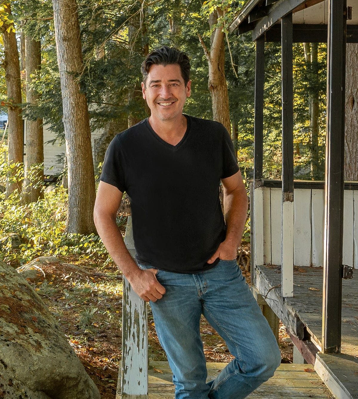 Jonathan Knight Pitches Gardening Show