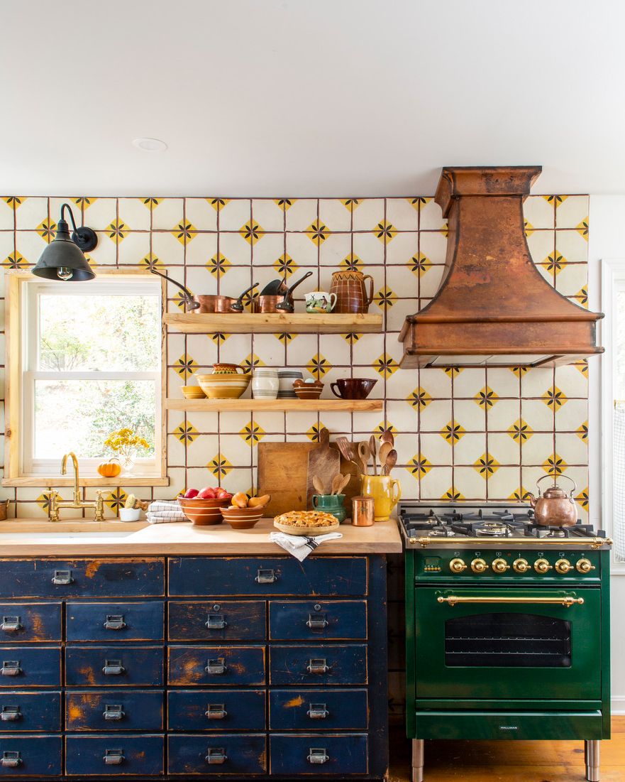 Farmhouse Kitchen Ideas on a Budget - Rustic Kitchen Decor