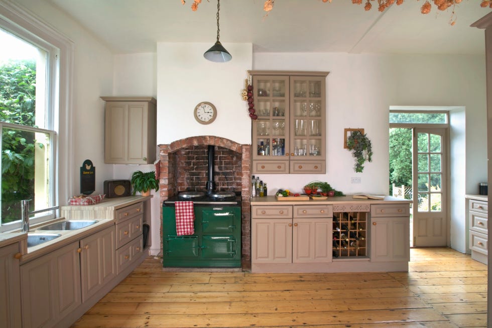 Our Favorite Farmhouse Kitchen Design Ideas & Elements