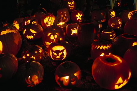 halloween trivia a bunch of carved and lit jack o lanterns