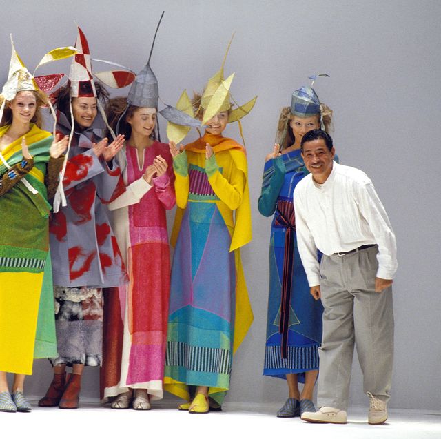 issey miyake ready to wear fall winter 1997 1998 in paris