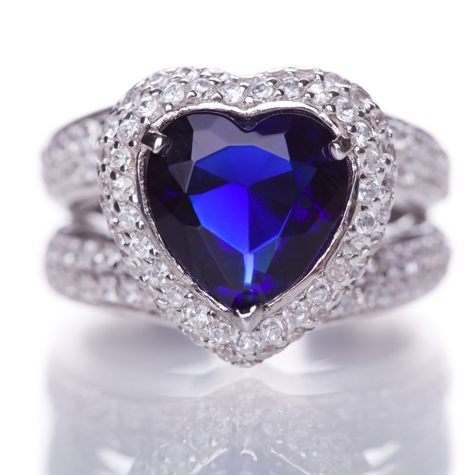 fashion ring with blue heart shaped gem