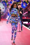 The First Victoria's Secret Black British Angel leomie Anderson tells Us  Why She Is Fighting To Let Everyone 'Glow' In The Fashion Industry - HELLO  magazine