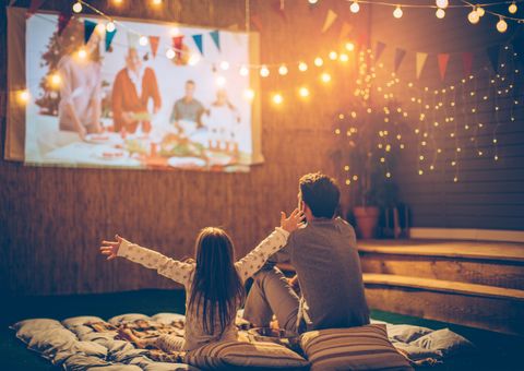 summer things to do outdoor movie night