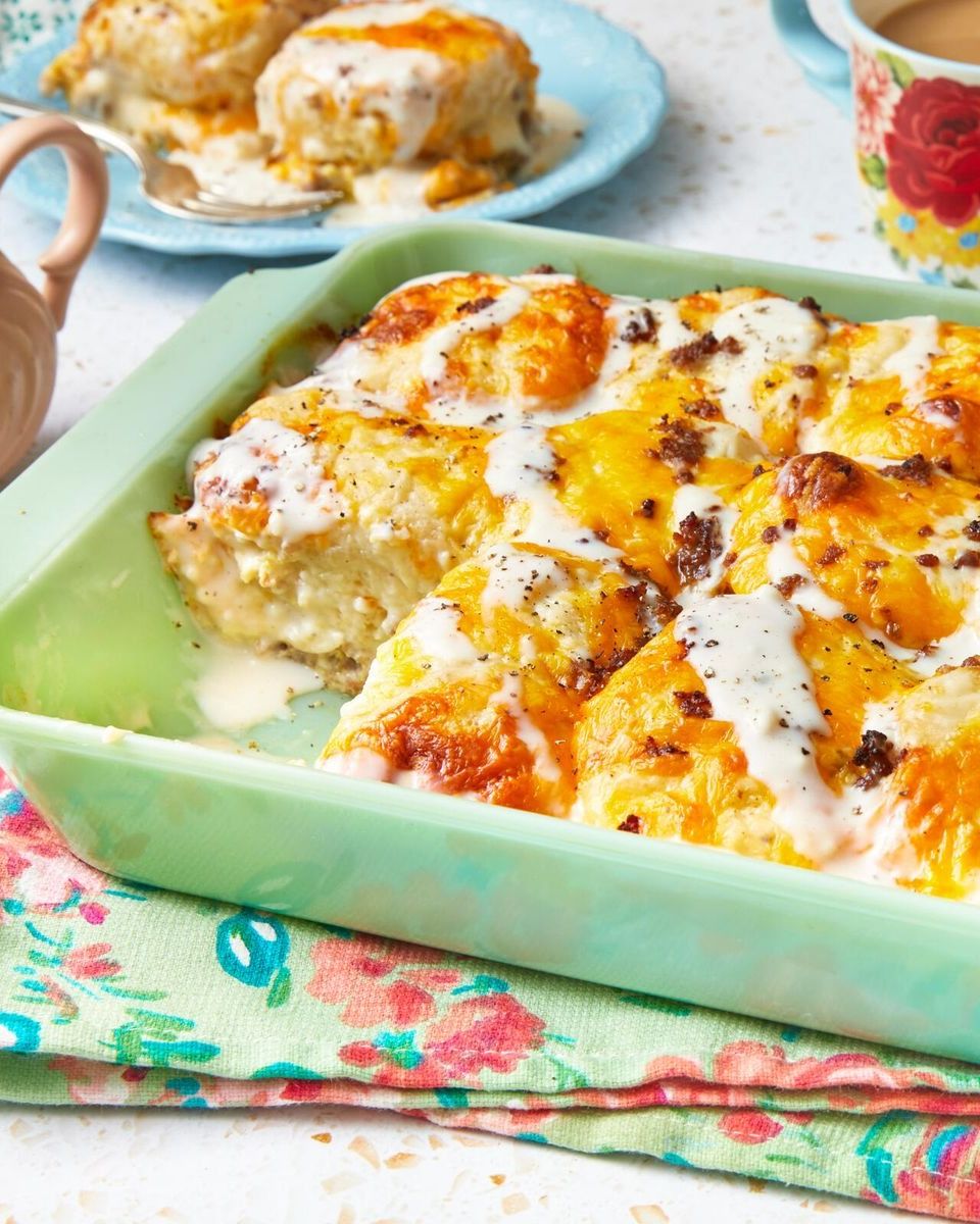 fathers day brunch biscuits and gravy casserole