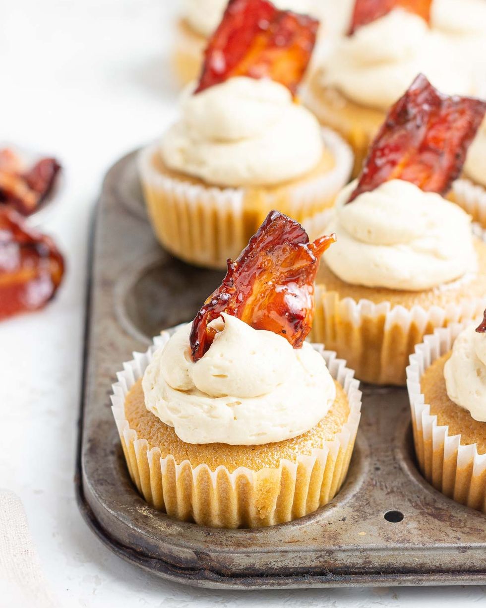 fathers day cupcakes maple bacon cupcakes