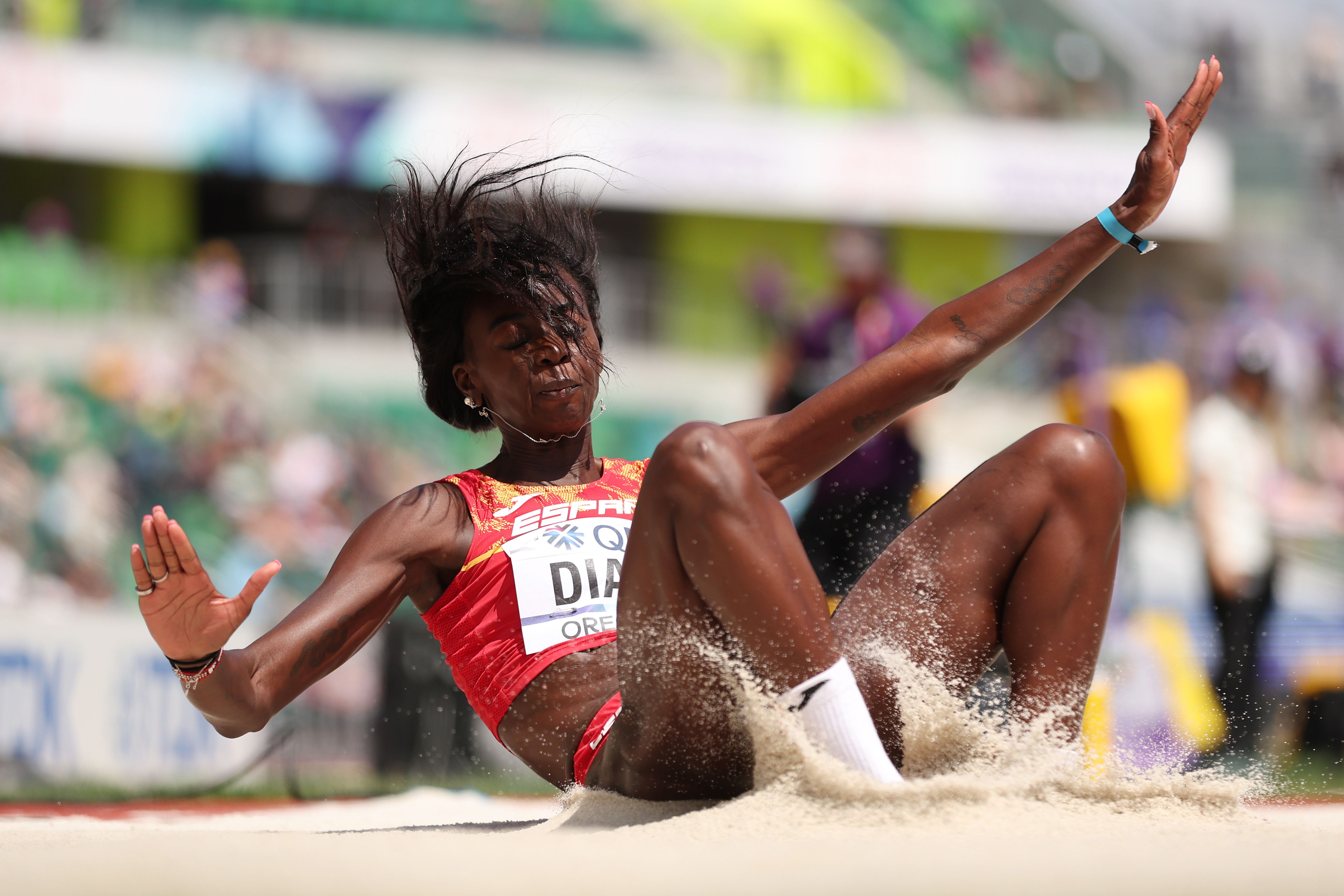 El prometedor saltazo de Fátima Diame con viento en contra que le acerca a  Budapest